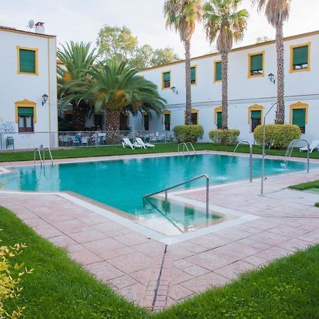 Hotel Balneario El Raposo Puebla de Sancho Pérez Екстериор снимка