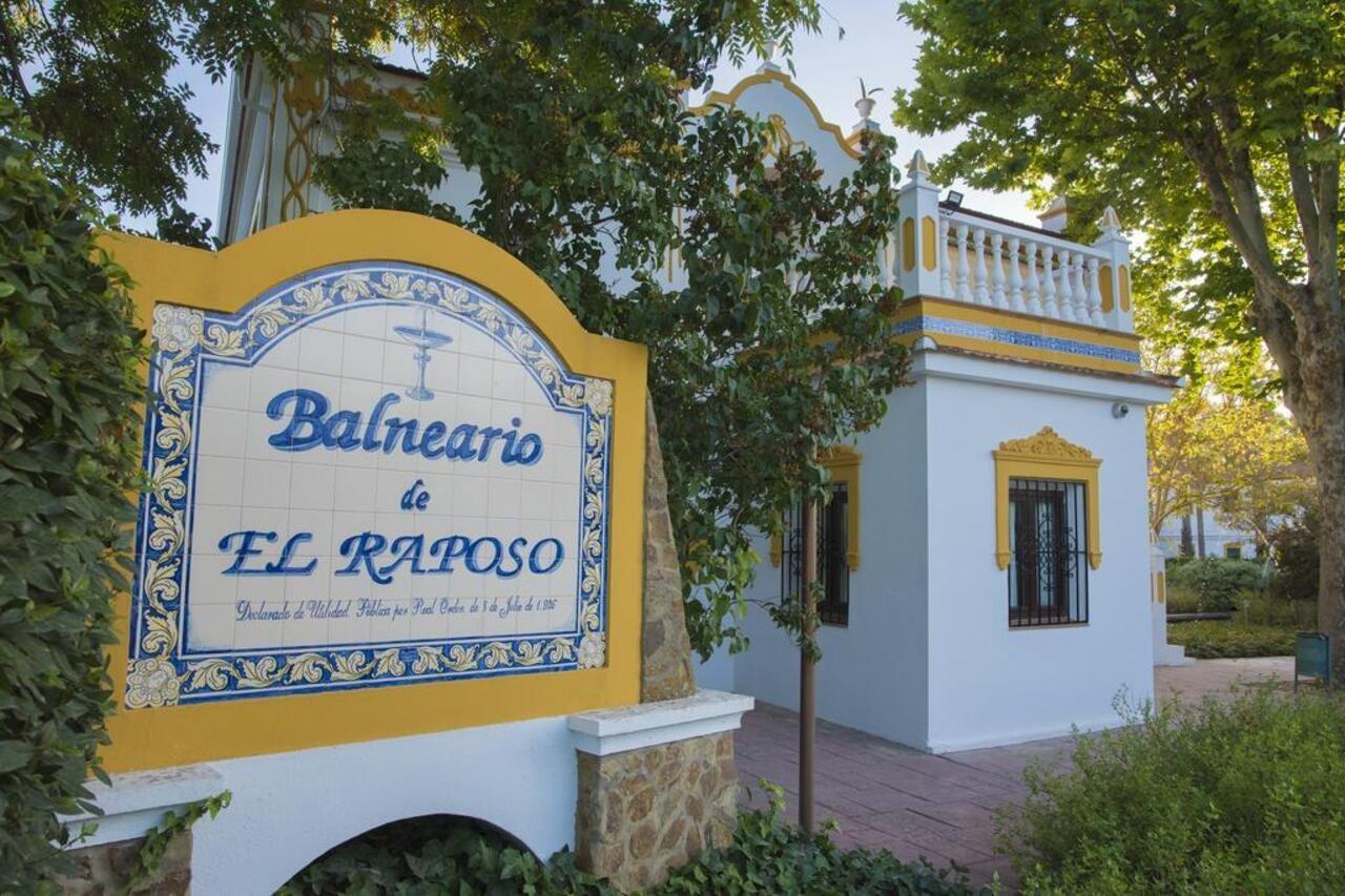 Hotel Balneario El Raposo Puebla de Sancho Pérez Екстериор снимка