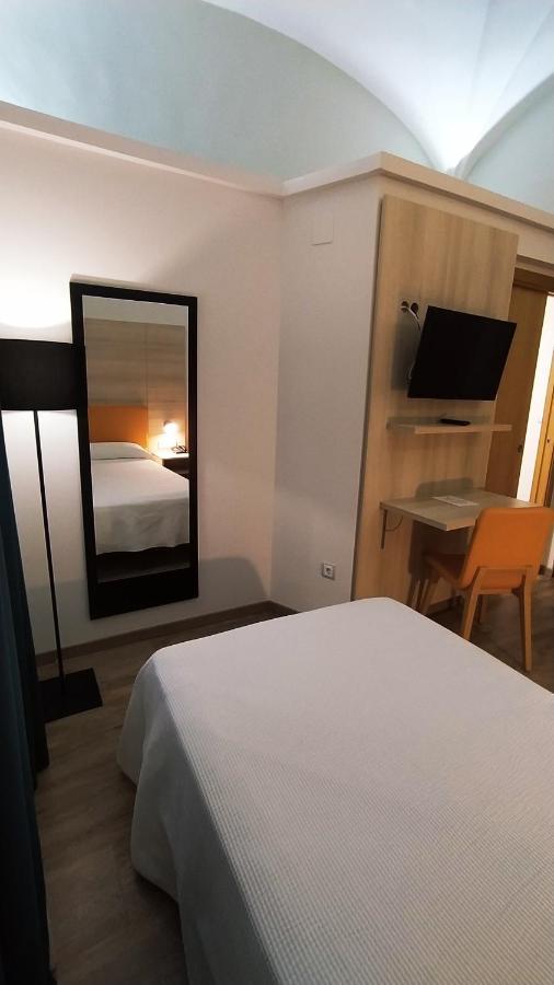 Hotel Balneario El Raposo Puebla de Sancho Pérez Екстериор снимка