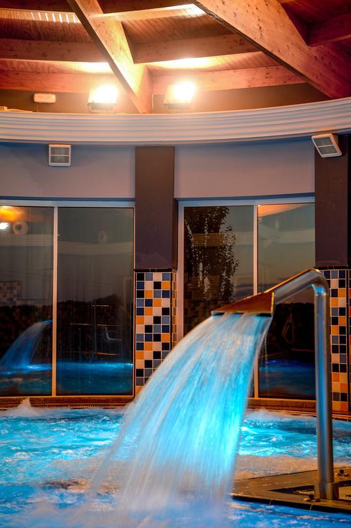 Hotel Balneario El Raposo Puebla de Sancho Pérez Екстериор снимка