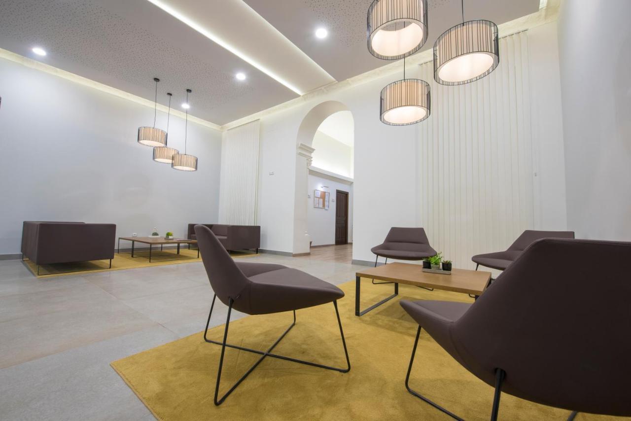 Hotel Balneario El Raposo Puebla de Sancho Pérez Екстериор снимка