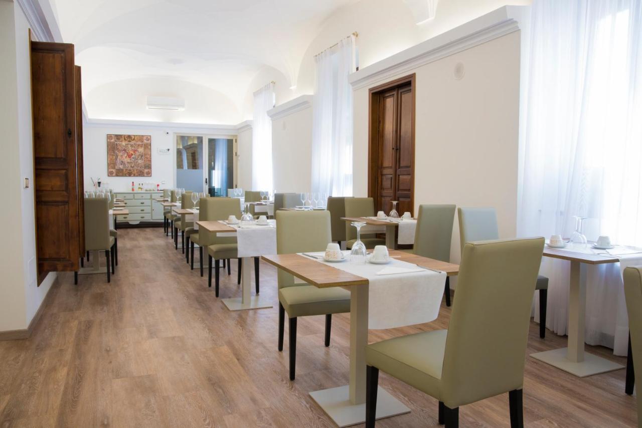 Hotel Balneario El Raposo Puebla de Sancho Pérez Екстериор снимка