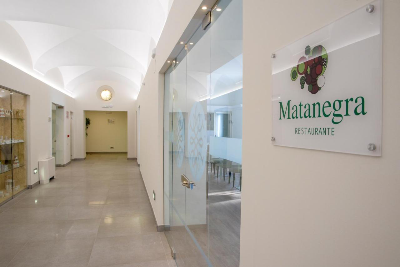 Hotel Balneario El Raposo Puebla de Sancho Pérez Екстериор снимка
