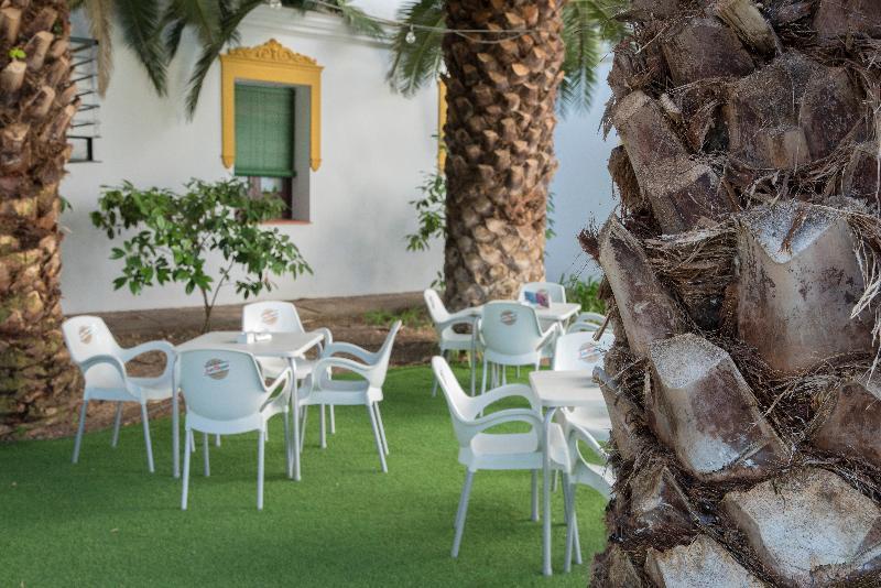 Hotel Balneario El Raposo Puebla de Sancho Pérez Екстериор снимка